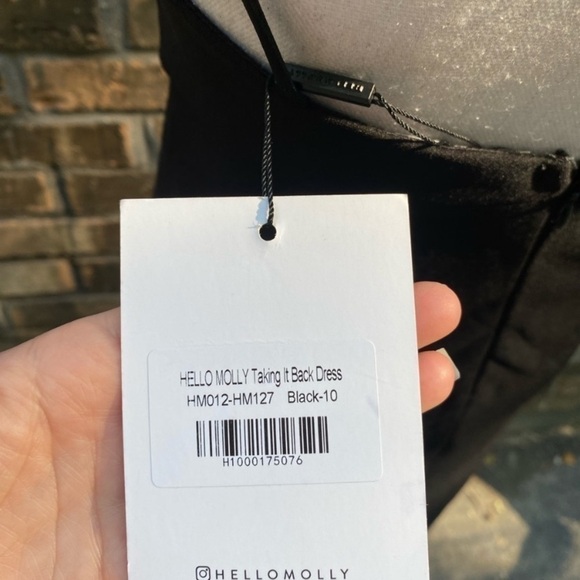 NWT Hello Molly Taking it Back One Shoulder Dress Black M Wedding Guest Formal - Picture 6 of 6